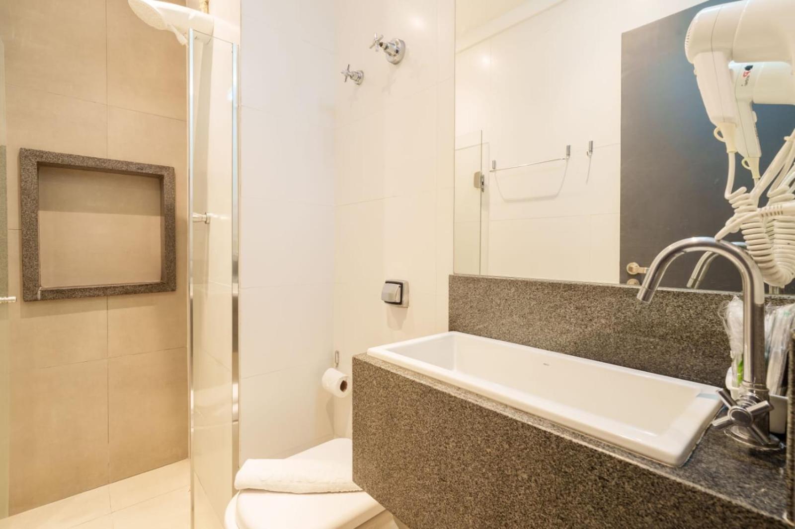 Uniclass Hotel Pinheiros Сао Паоло Екстериор снимка